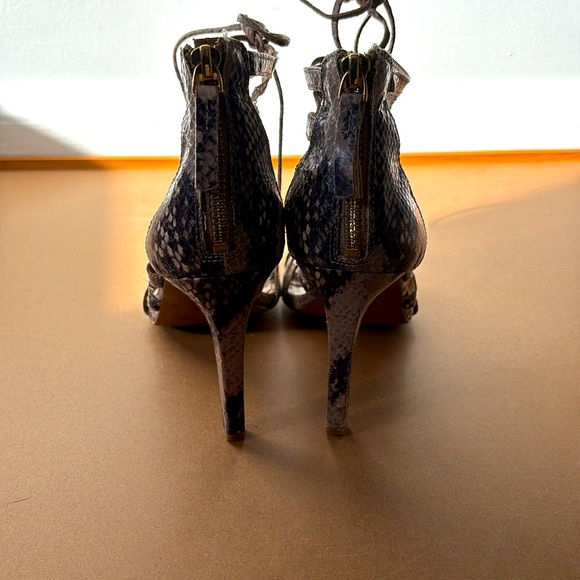 Snakeskin Nine West lace-up high heels (size 8M) - Picture 3 of 5